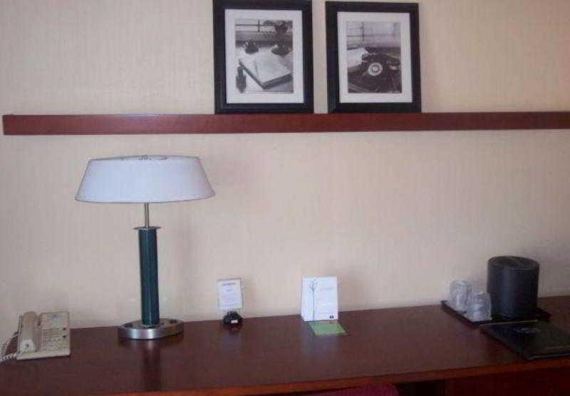 Courtyard By Marriott Minneapolis-St. Paul Airport Mendota Heights Szoba fotó